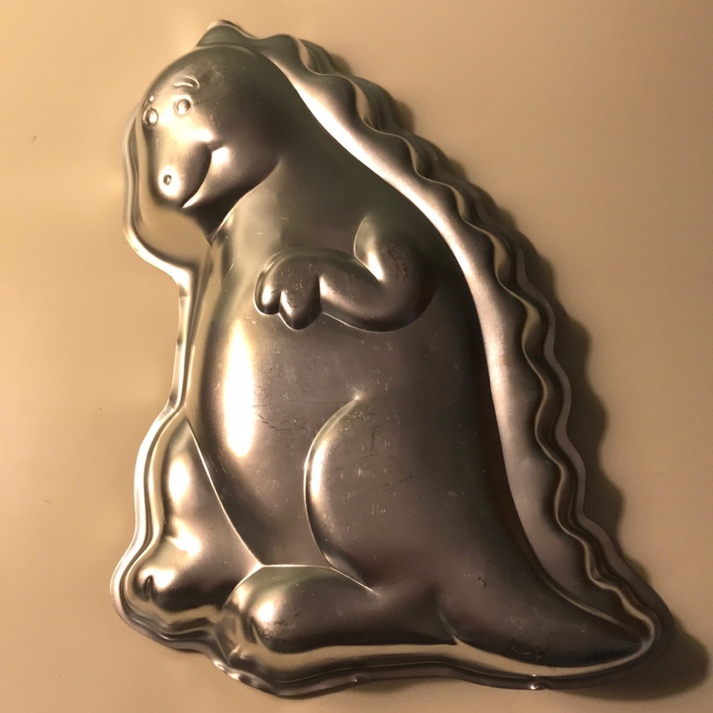 Wilton cake pan.